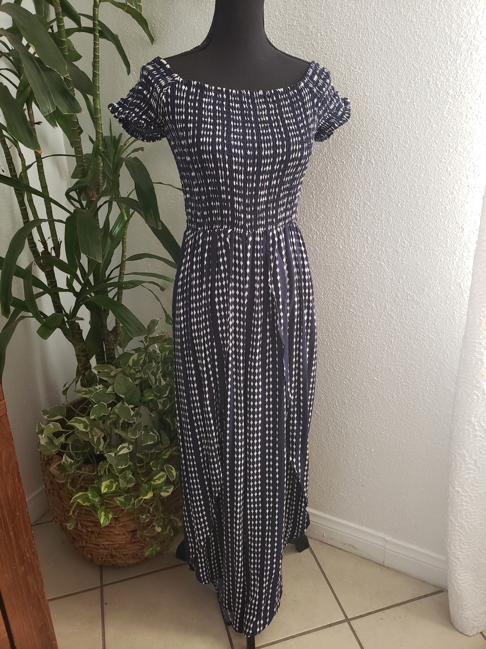 Navy Blue Off-Shoulder Smocked Romper Size XL